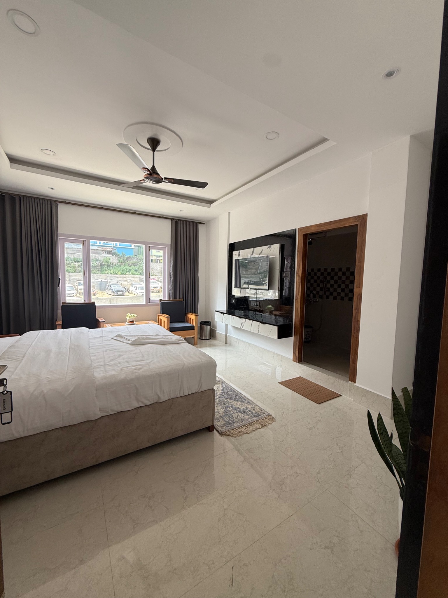 Hill View Hotel photo 10